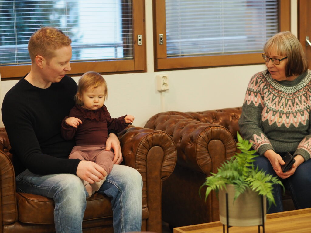 Mauno Salo, Pirjo Koivumäki ja Pirjon lapsenlapsi